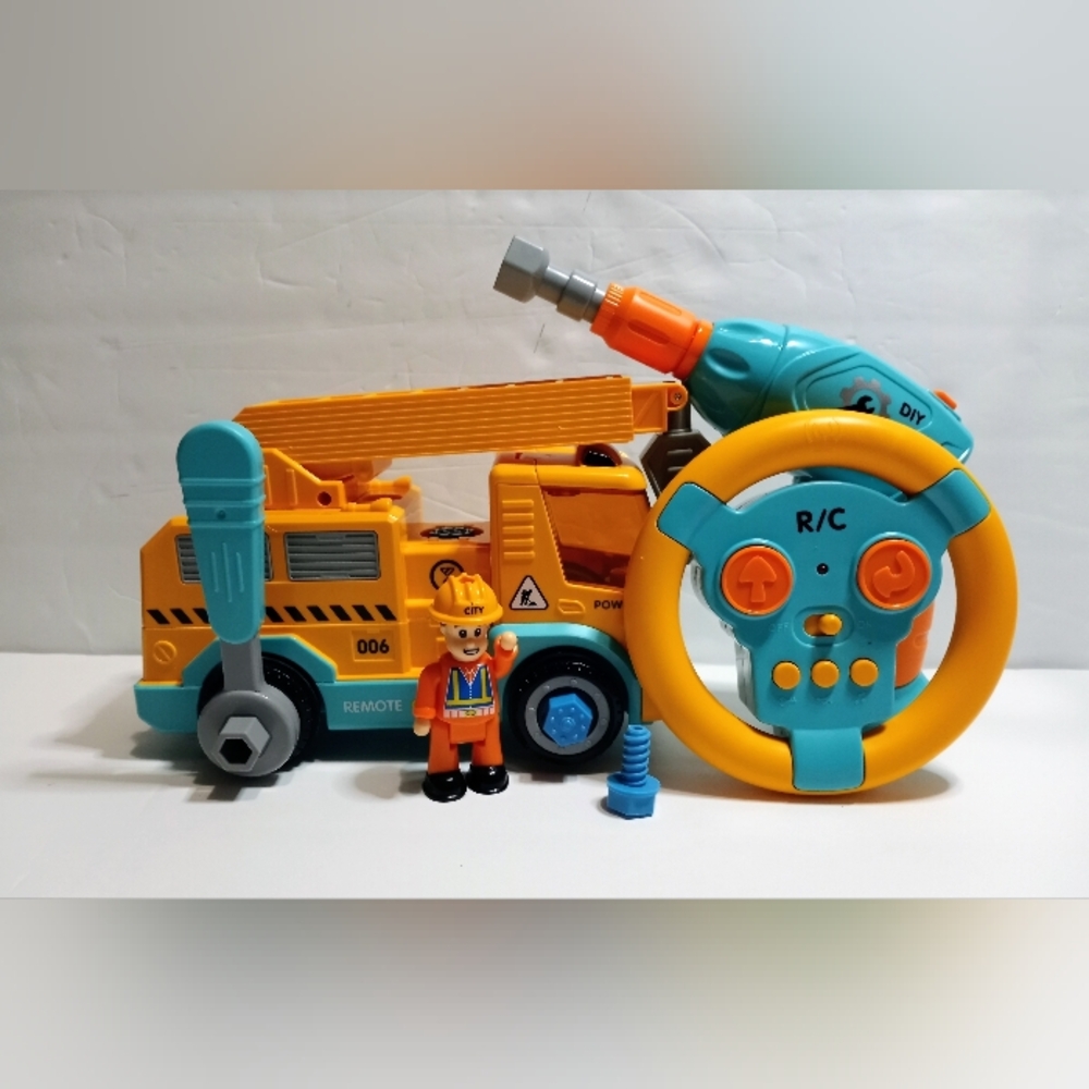 Kidpal Remote Control City Worker Crane Truck
